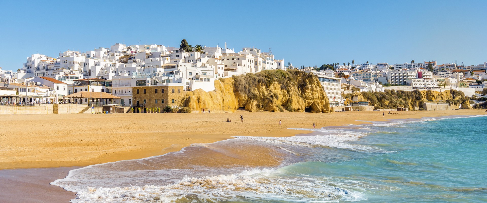 The Ultimate Guide to Finding the Best International Movers in the UK